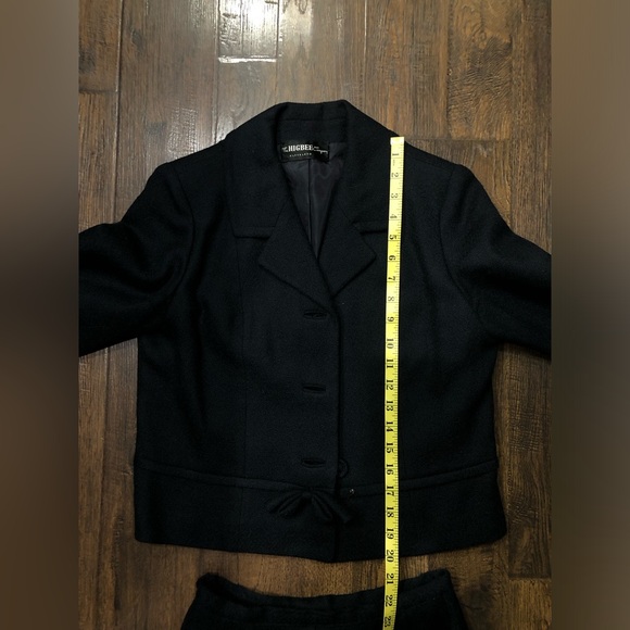 VTG 1950's Higbee’s 100% Wool Two Piece Tailored Jacket & Skirt, Union Made - Picture 10 of 12